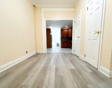 54-6 Nurge Avenue - Photo Thumbnail 4