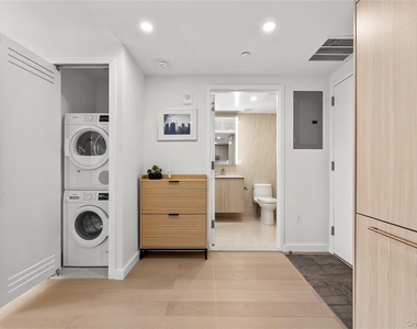 33-61 Prince Street - Photo Thumbnail 16