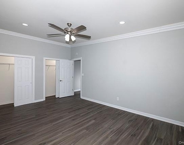 1355 Roanoke Avenue - Photo Thumbnail 6