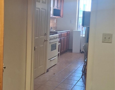 10611 Liberty Avenue - Photo Thumbnail 8