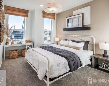 113 Jessie Place - Photo Thumbnail 7