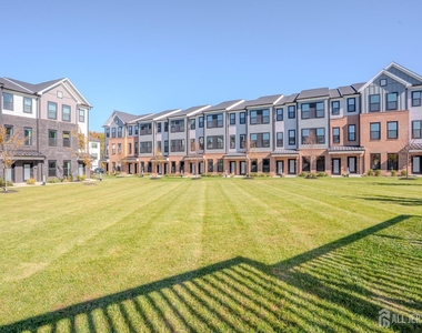 113 Jessie Place - Photo Thumbnail 17