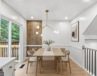 15387 Gatehouse Terrace - Photo Thumbnail 8