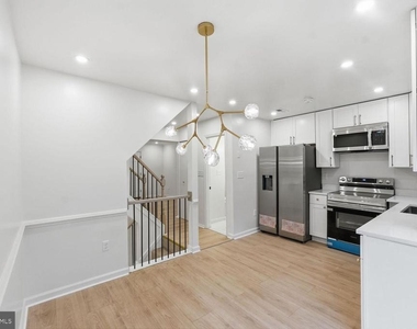 15387 Gatehouse Terrace - Photo Thumbnail 6
