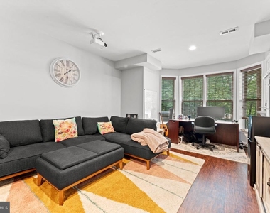 47627 Loweland Terrace - Photo Thumbnail 10