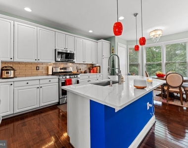 47627 Loweland Terrace - Photo Thumbnail 2