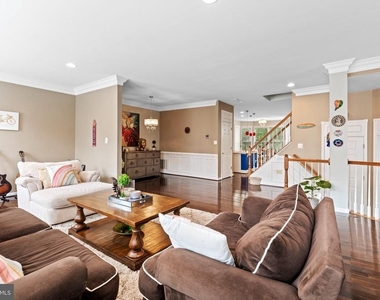 47627 Loweland Terrace - Photo Thumbnail 13