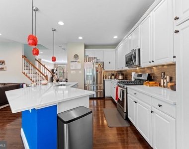 47627 Loweland Terrace - Photo Thumbnail 6