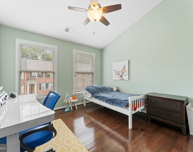 47627 Loweland Terrace - Photo Thumbnail 27