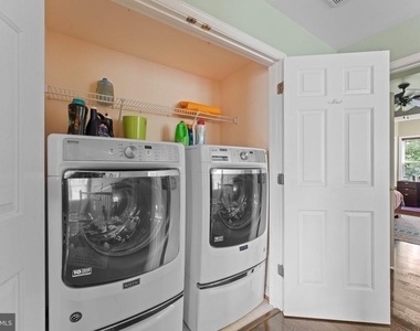 47627 Loweland Terrace - Photo Thumbnail 24
