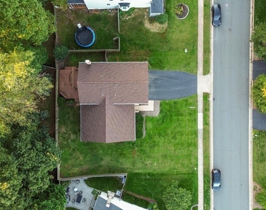203 Markwood Drive - Photo Thumbnail 46
