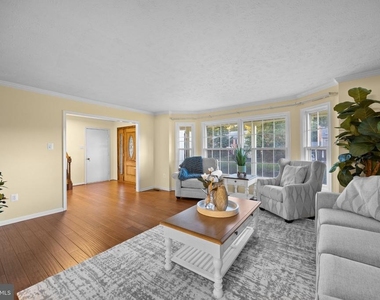 203 Markwood Drive - Photo Thumbnail 3