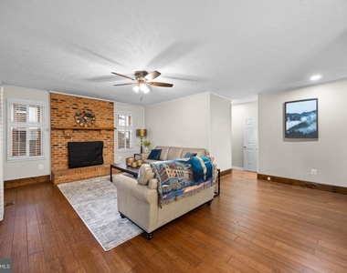 203 Markwood Drive - Photo Thumbnail 15