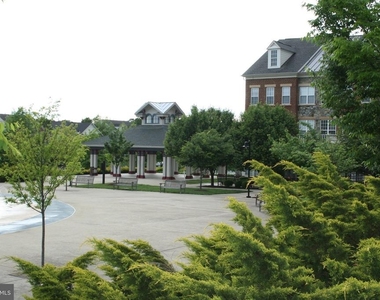 2003 Idlewild Boulevard - Photo Thumbnail 34