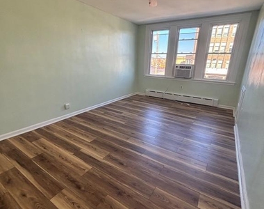 4332 Aldine Street - Photo Thumbnail 7