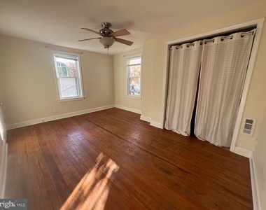 124 Dey Street - Photo Thumbnail 12