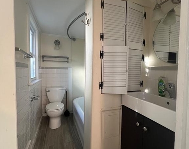 124 Dey Street - Photo Thumbnail 14