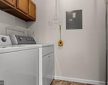 1108 Maresfield Court - Photo Thumbnail 15