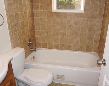 6620 Auburn Avenue - Photo Thumbnail 2