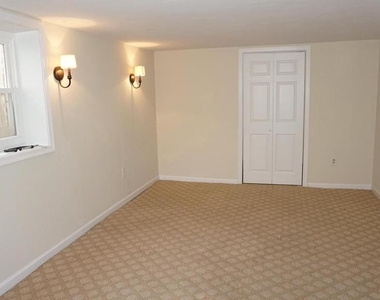 6620 Auburn Avenue - Photo Thumbnail 10