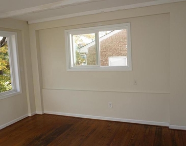 6620 Auburn Avenue - Photo Thumbnail 11
