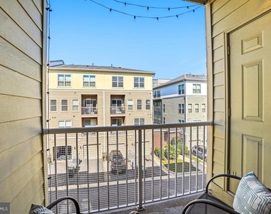 121 Copley Circle - Photo Thumbnail 25