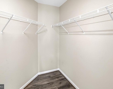 121 Copley Circle - Photo Thumbnail 36