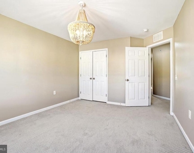 121 Copley Circle - Photo Thumbnail 38