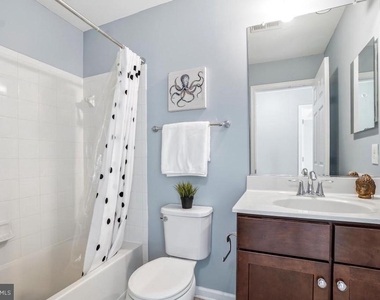 121 Copley Circle - Photo Thumbnail 39
