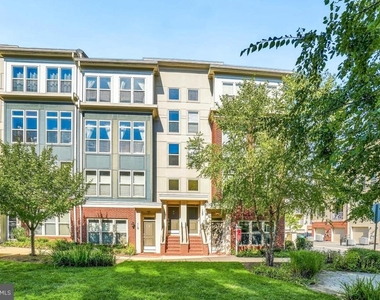 121 Copley Circle - Photo Thumbnail 1