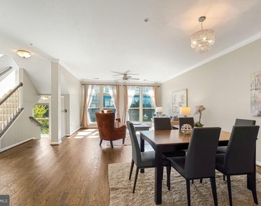 121 Copley Circle - Photo Thumbnail 14