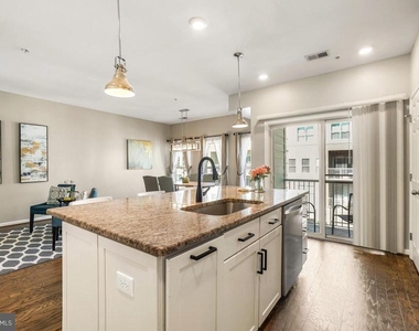 121 Copley Circle - Photo Thumbnail 20