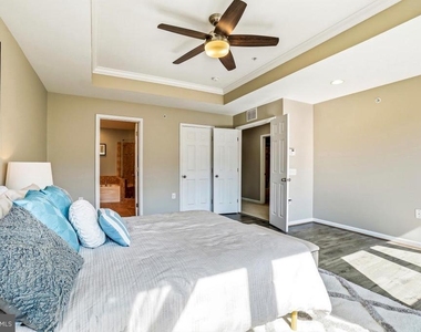 121 Copley Circle - Photo Thumbnail 33