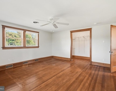 4762 Linthicum Road - Photo Thumbnail 19