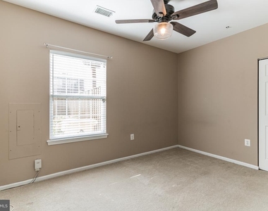 1025 Simsbury Court - Photo Thumbnail 11