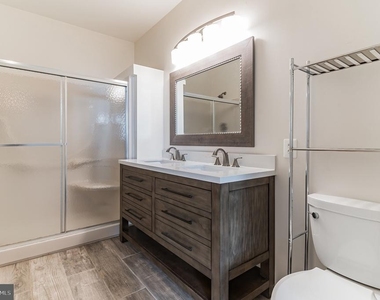 1025 Simsbury Court - Photo Thumbnail 10