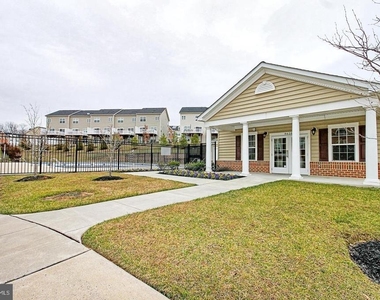 3509 Fisher Hill Lane - Photo Thumbnail 35