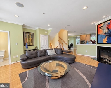 3509 Fisher Hill Lane - Photo Thumbnail 7