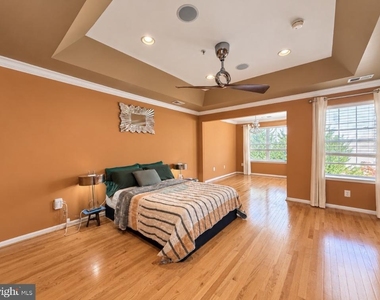 3509 Fisher Hill Lane - Photo Thumbnail 10