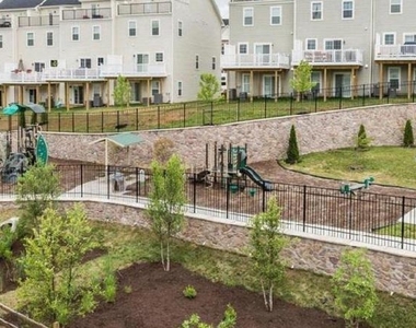3509 Fisher Hill Lane - Photo Thumbnail 33