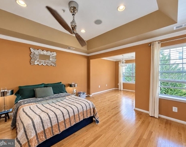 3509 Fisher Hill Lane - Photo Thumbnail 12