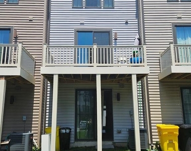 553 Levanna Lane - Photo Thumbnail 13