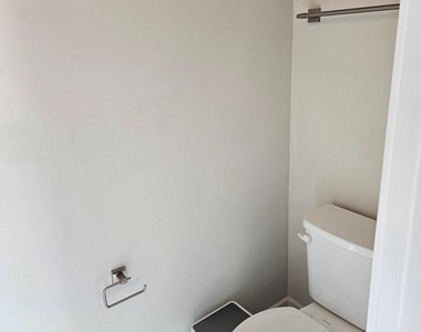 553 Levanna Lane - Photo Thumbnail 3