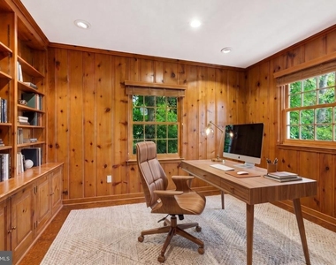 2606 Northampton Street Nw - Photo Thumbnail 8