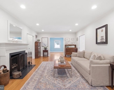 2606 Northampton Street Nw - Photo Thumbnail 4