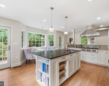 2606 Northampton Street Nw - Photo Thumbnail 6