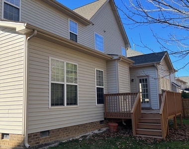 225 Mabley Place - Photo Thumbnail 33