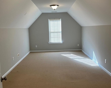 225 Mabley Place - Photo Thumbnail 23