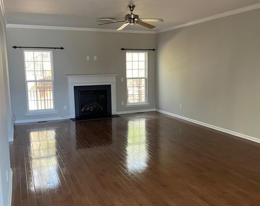 225 Mabley Place - Photo Thumbnail 13