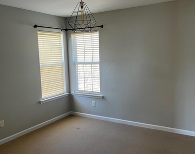 225 Mabley Place - Photo Thumbnail 30